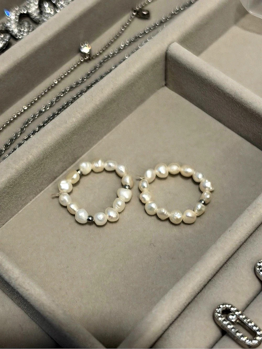 Genuine Pearl Stretch rings set